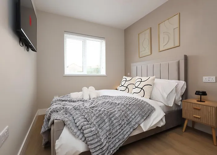 Dom wakacyjny Modern 5 Bed House New *