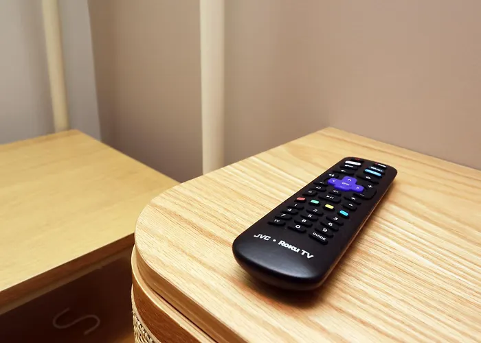 Modern 5 Bed House New Bristol