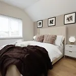 Hébergement de vacances Modern 5 Bed House New *