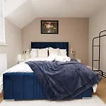 Holiday home Modern 5 Bed House New Bristol
