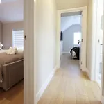 Modern 5 Bed House New * Bristol