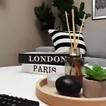 Modern 5 Bed House New Bristol