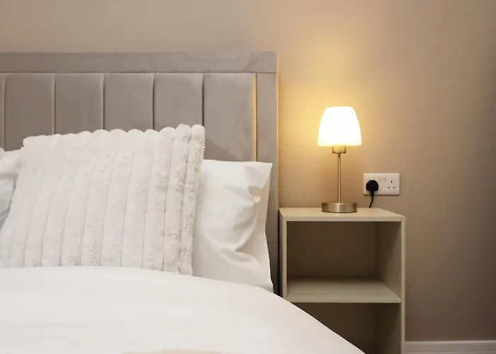 Modern 5 Bed House New